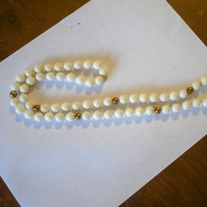 Vintage 1970s Onyx bead double knotted necklace